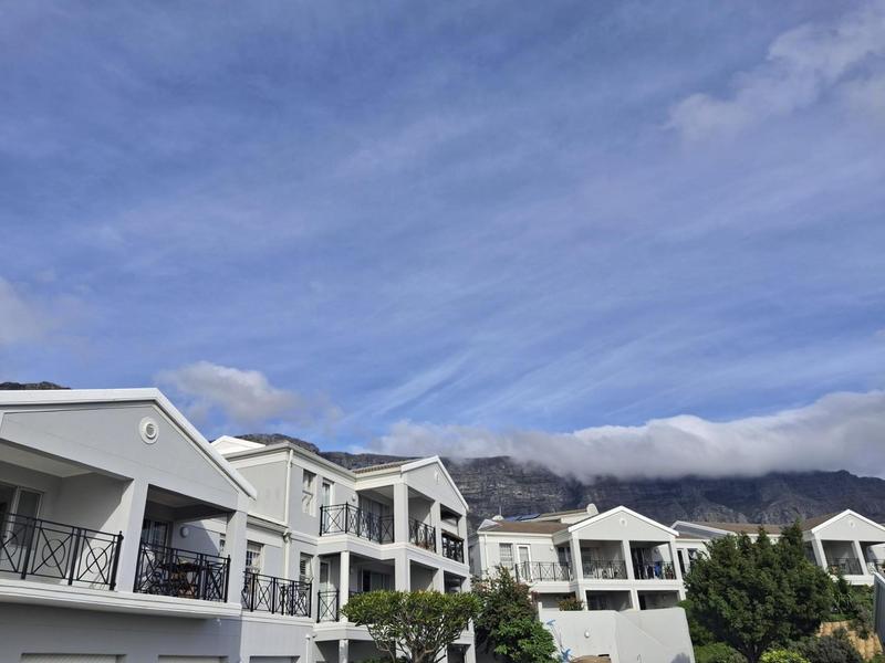 To Let 2 Bedroom Property for Rent in Vredehoek Western Cape